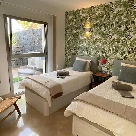 Willa Amazing Luxury Seafront Near Golf & Ocean