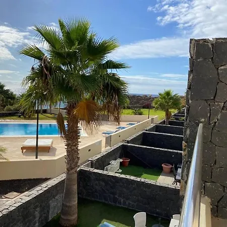 Willa Amazing Luxury Seafront Near Golf & Ocean